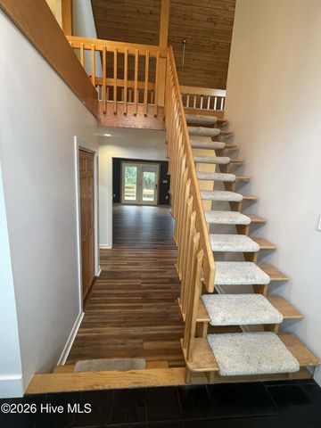 312 Eastchester Drive, Morehead City, NC 28557