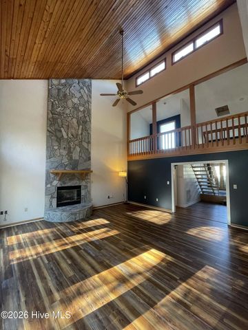 312 Eastchester Drive, Morehead City, NC 28557