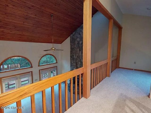 312 Eastchester Drive, Morehead City, NC 28557