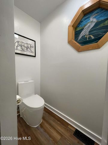 312 Eastchester Drive, Morehead City, NC 28557