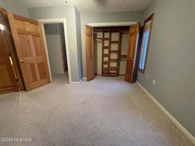 312 Eastchester Drive, Morehead City, NC 28557