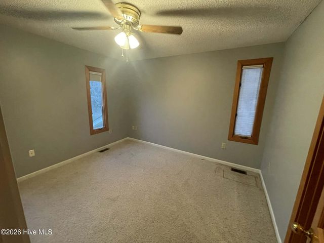 312 Eastchester Drive, Morehead City, NC 28557