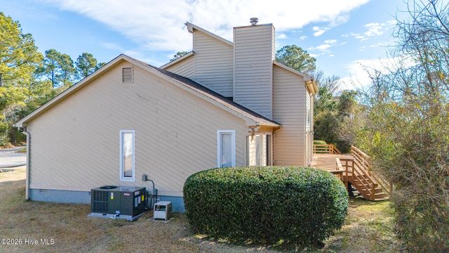 312 Eastchester Drive, Morehead City, NC 28557