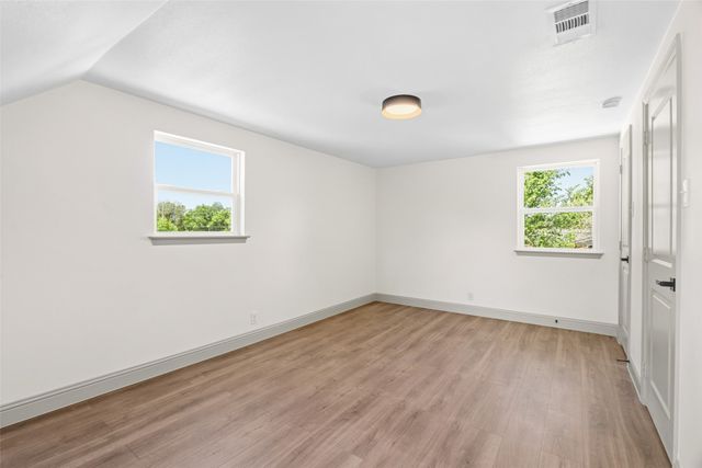 1813 Glengarry Drive, Carrollton, TX 75006