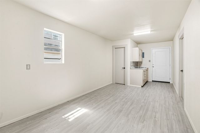 1813 Glengarry Drive, Carrollton, TX 75006