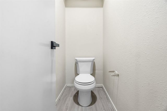 1813 Glengarry Drive, Carrollton, TX 75006