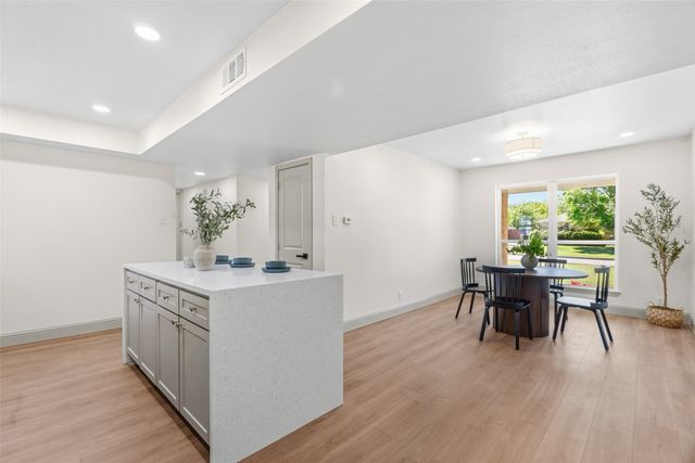 1813 Glengarry Drive, Carrollton, TX 75006