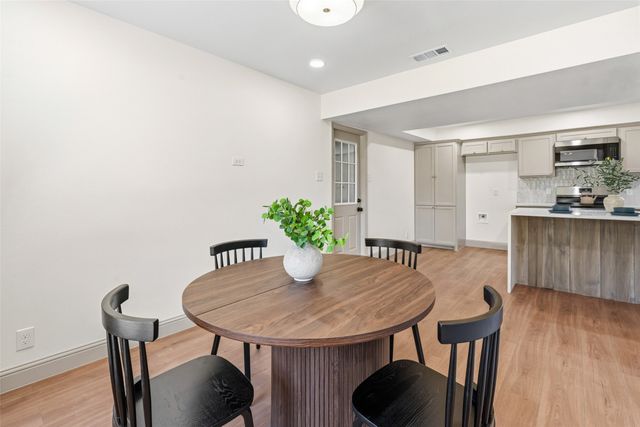 1813 Glengarry Drive, Carrollton, TX 75006