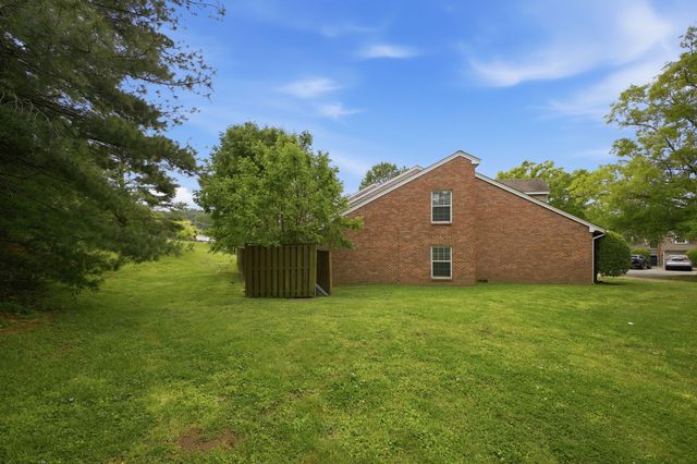 313 Yorkshire Cir, Nashville, TN 37211