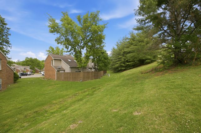 313 Yorkshire Cir, Nashville, TN 37211