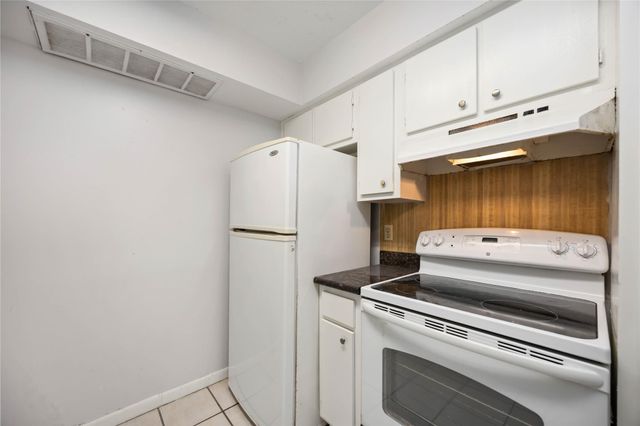 2250 Bering Drive 101, Houston, TX 77057