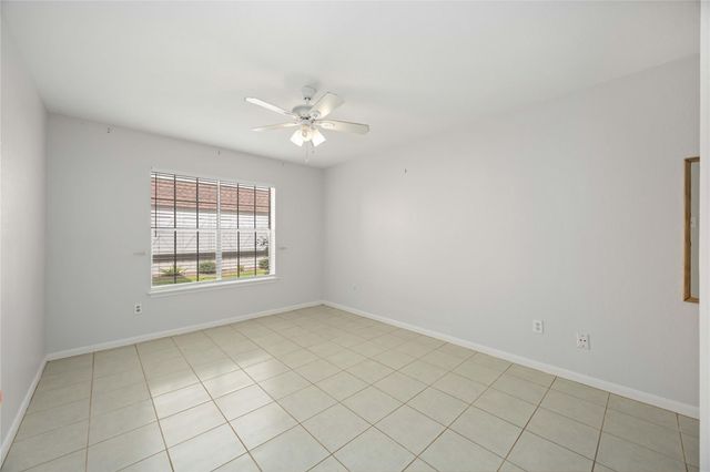 2250 Bering Drive 101, Houston, TX 77057