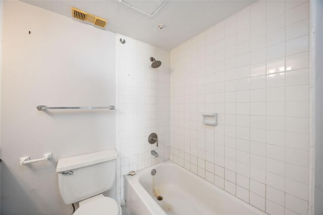 2250 Bering Drive 101, Houston, TX 77057