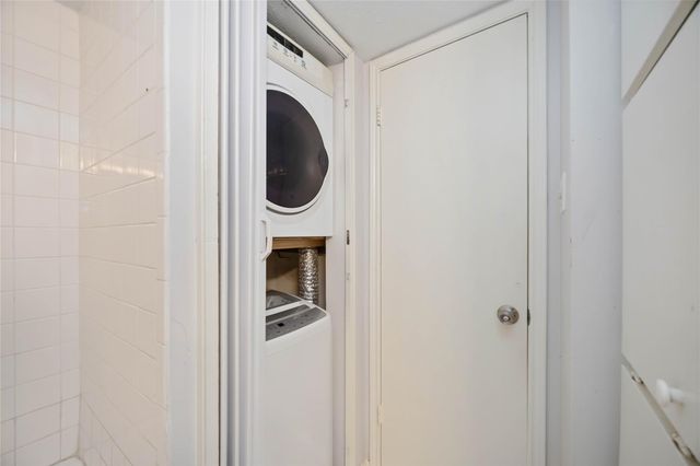 2250 Bering Drive 101, Houston, TX 77057