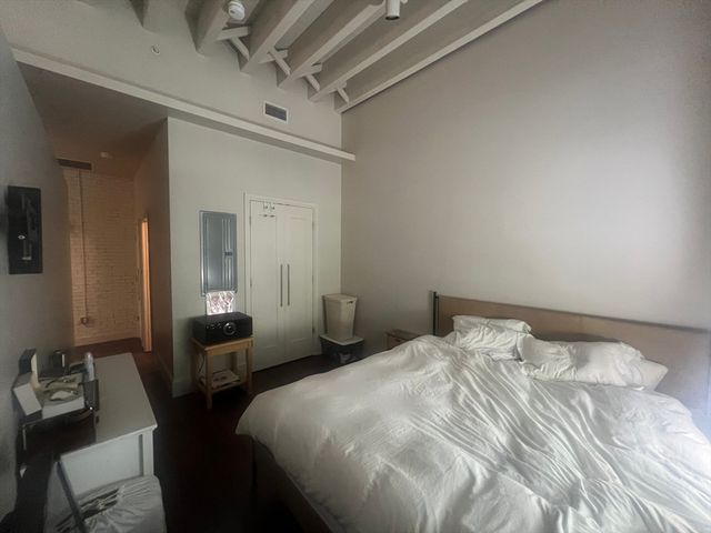 33 3rd Avenue U202, Boston, MA 02129