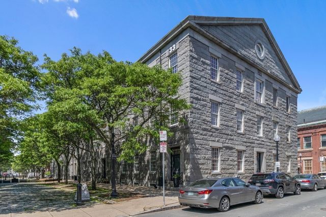 33 3rd Avenue U202, Boston, MA 02129