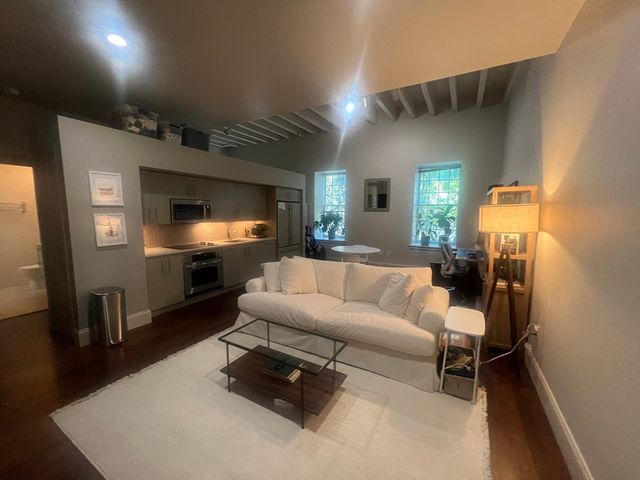 33 3rd Avenue U202, Boston, MA 02129