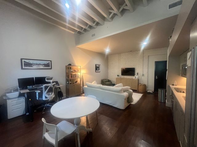 33 3rd Avenue U202, Boston, MA 02129