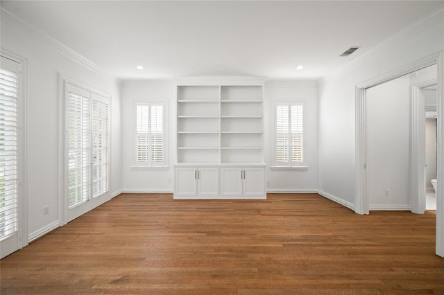 6130 Annapolis Street, West University Place, TX 77005