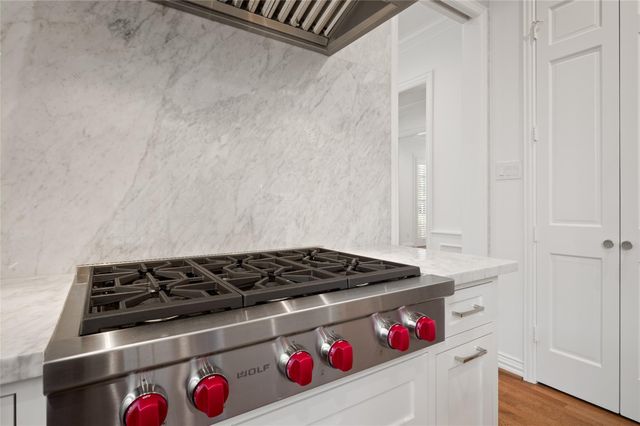 6130 Annapolis Street, West University Place, TX 77005