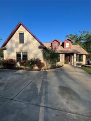 6389 Waukegan Road, Conroe, TX 77306