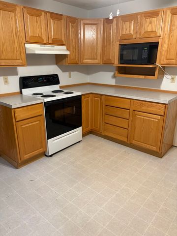 126 Waltham St, Maynard, MA 01754