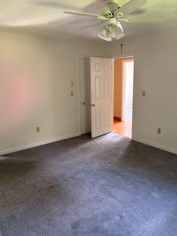 126 Waltham St, Maynard, MA 01754