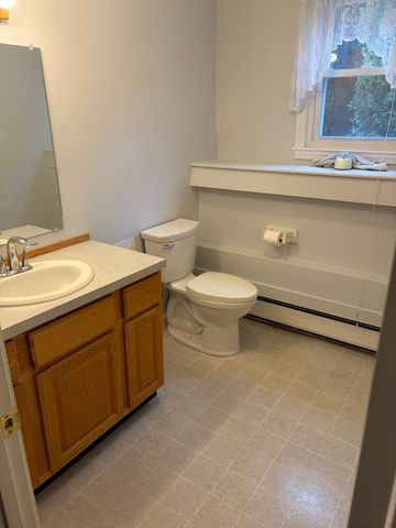 126 Waltham St, Maynard, MA 01754