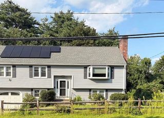 126 Waltham St, Maynard, MA 01754