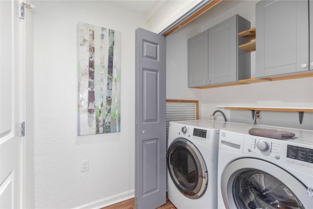 206 Texas Avenue, League City, TX 77573