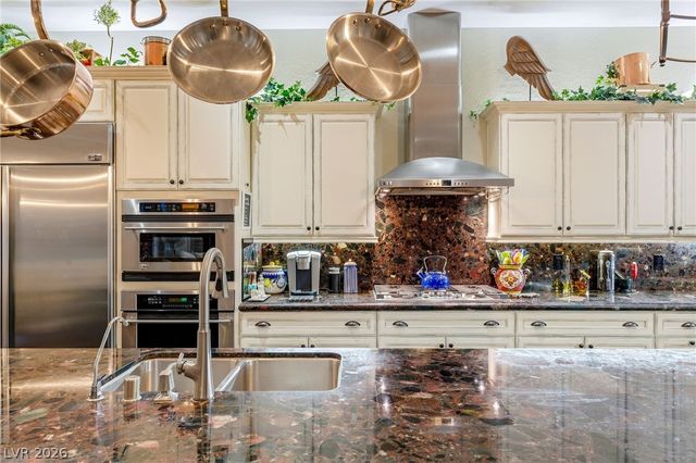 2744 Liberation Drive, Henderson, NV 89044