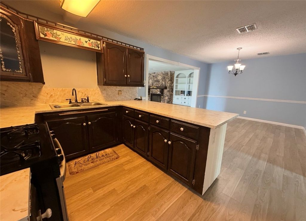 1507 Denver St, Portland, TX 78374 — photo 2