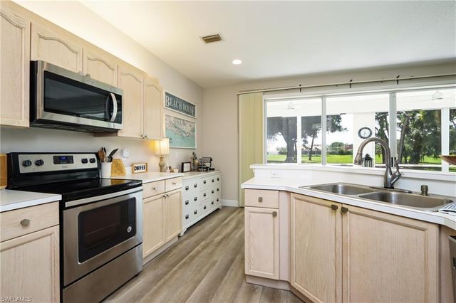 13140 Hamilton Harbour DR F4, Naples, FL 34110