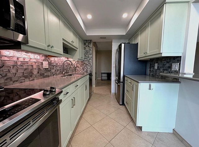 1350 River Reach Drive 501, Fort Lauderdale, FL 33315