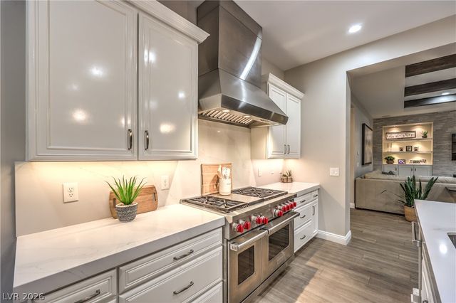 97 Menorca Island Court, Las Vegas, NV 89138