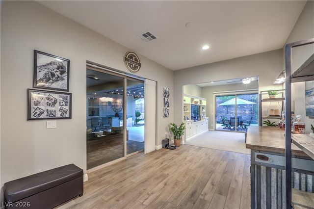 97 Menorca Island Court, Las Vegas, NV 89138