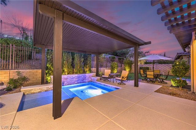 97 Menorca Island Court, Las Vegas, NV 89138