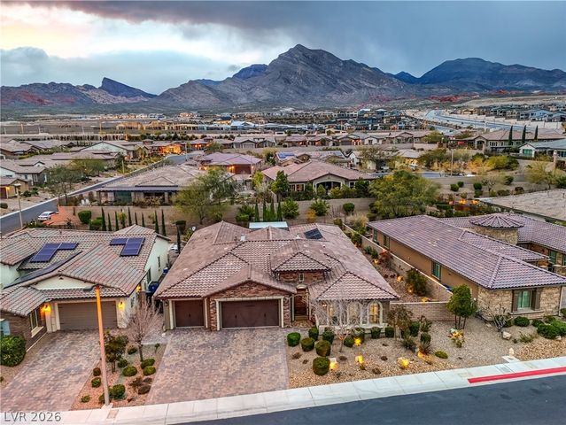 97 Menorca Island Court, Las Vegas, NV 89138