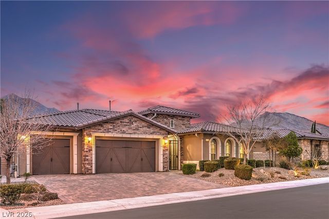 97 Menorca Island Court, Las Vegas, NV 89138