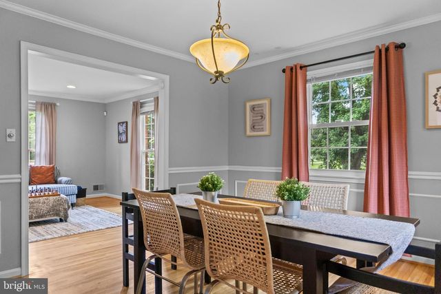 12905 DARNESTOWN RD, Gaithersburg, MD 20878