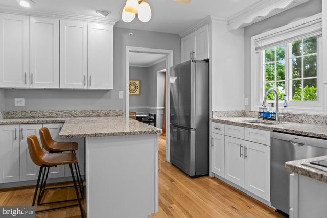12905 DARNESTOWN RD, Gaithersburg, MD 20878