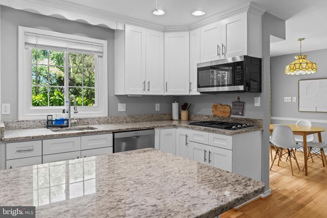12905 DARNESTOWN RD, Gaithersburg, MD 20878