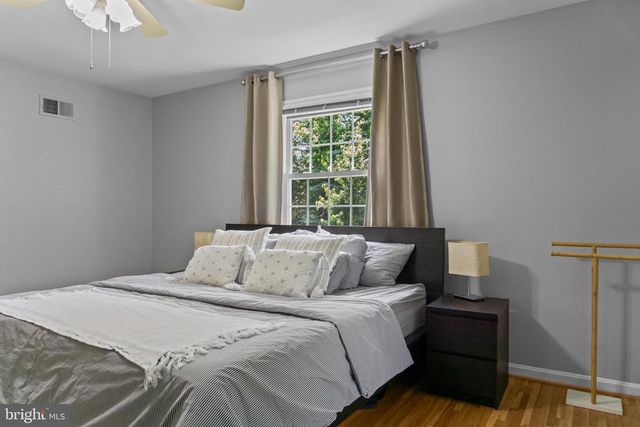 12905 DARNESTOWN RD, Gaithersburg, MD 20878