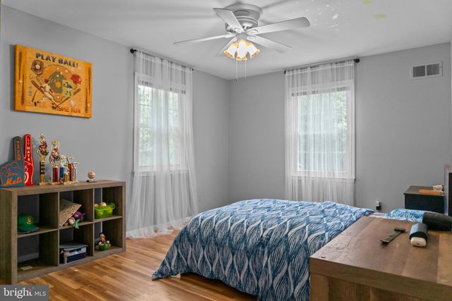 12905 DARNESTOWN RD, Gaithersburg, MD 20878