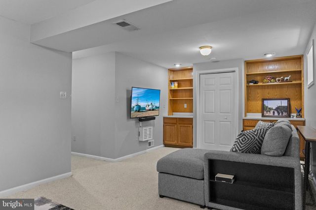12905 DARNESTOWN RD, Gaithersburg, MD 20878