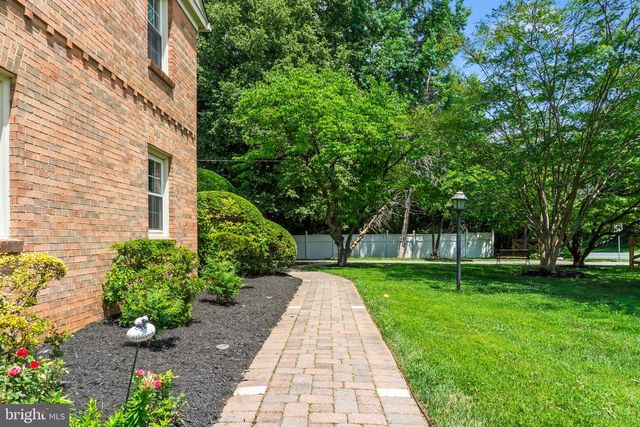12905 DARNESTOWN RD, Gaithersburg, MD 20878
