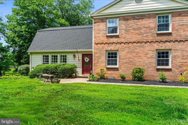 12905 DARNESTOWN RD, Gaithersburg, MD 20878