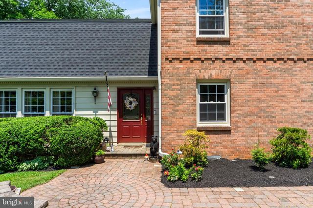 12905 DARNESTOWN RD, Gaithersburg, MD 20878