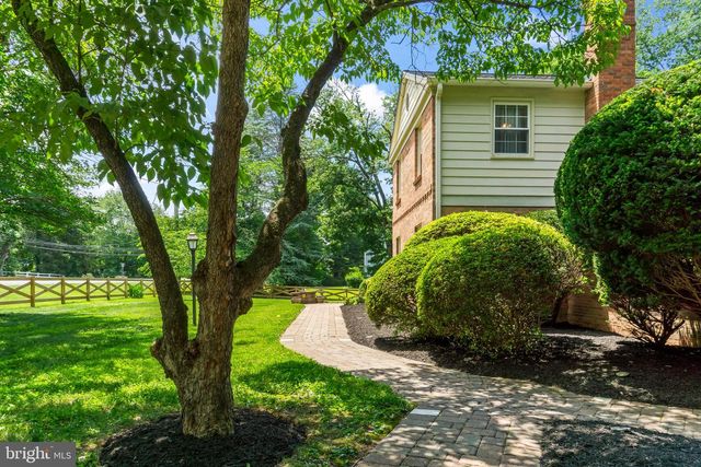 12905 DARNESTOWN RD, Gaithersburg, MD 20878