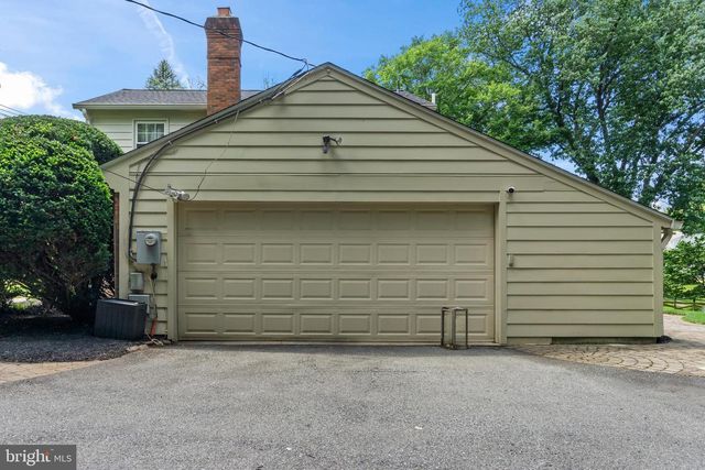 12905 DARNESTOWN RD, Gaithersburg, MD 20878